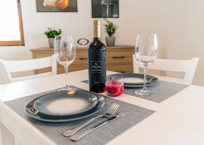 Panorama Pearl Sea View شقة بالشيك