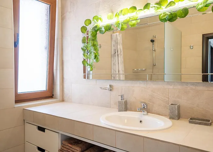 Panorama Pearl Sea View