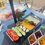 Panorama Pearl Sea View Apartment