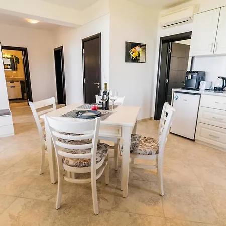 Panorama Pearl Sea View Apartment *