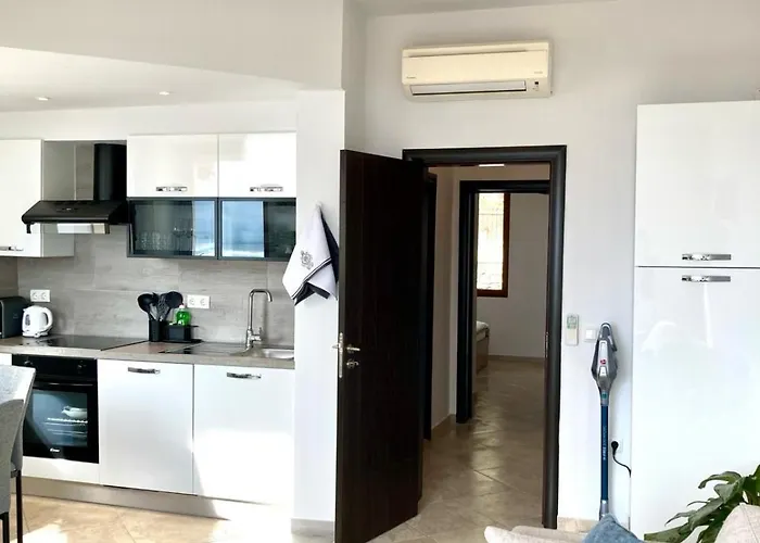 Panorama Pearl Sea View Apartment Balchik