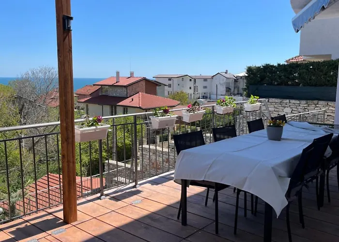 Panorama Pearl Sea View Apartment